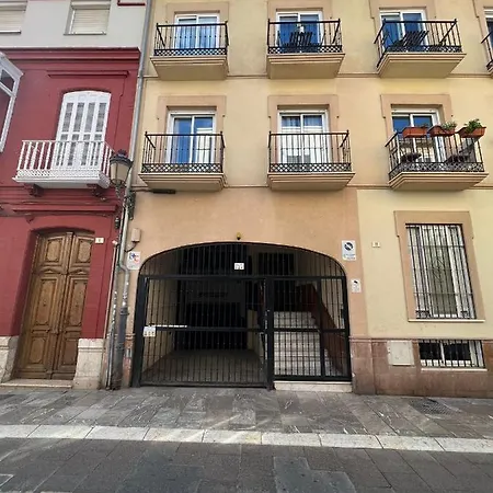 'montano Four' Center By Ele Apartament *